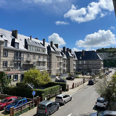 Appartement Meuble En Plein Coeur De St Valery En Caux Saint-Valery-en-Caux Exterior photo