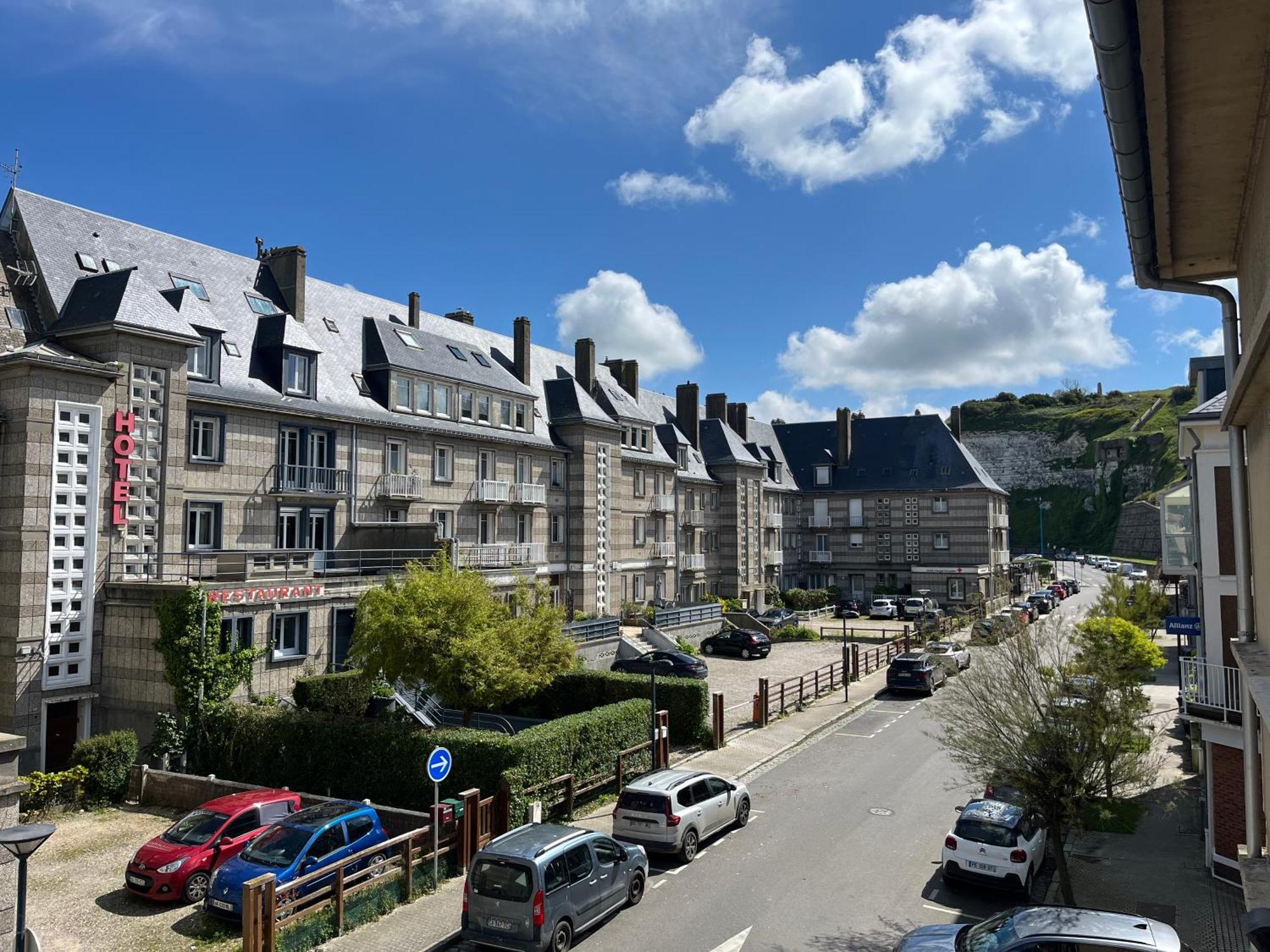 Appartement Meuble En Plein Coeur De St Valery En Caux Saint-Valery-en-Caux Exterior photo